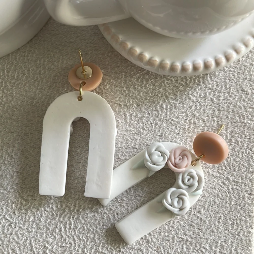 U shape clay floral earrings